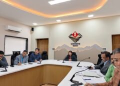 सचिव आयुष ने विभागीय कार्यों की समीक्षा की