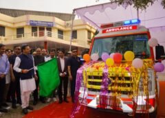 एसीएलएस एम्बुलेंस को दिखाई हरी झंडी, उपजिला चिकित्सालय में आधुनिक फेकोइमल्सीफिकेशन मशीन का लोकार्पण
