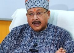 यात्री धामों की स्वच्छता का ध्यान रखेंः मंत्री सतपाल महाराज