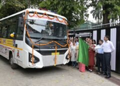 अब बस से स्कूल आएंगे अपने आधुनिक इंटेसिव केयर संेटर के बच्चे