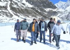 केदारनाथ यात्रा तैयारियों का जायजा लेने धाम पहुंचे डीएम व एसपी