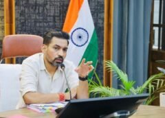 गंभीर बीमारी से ग्रसित बच्चों के चिन्हीकरण अभियान में तेजी लाने के डीएम डॉ. आशीष चैहान ने दिए निर्देश
