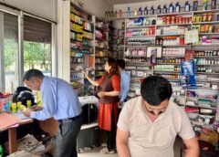 मेडिकल स्टोर्स का औचक निरीक्षण किया
