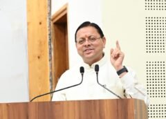 10वीं और 12वीं के विद्यार्थियों को टैब उपलब्ध कराने के लिए उनके खातों में डीबीटी के माध्यम से धनराशि दी जायेगीः सीएम